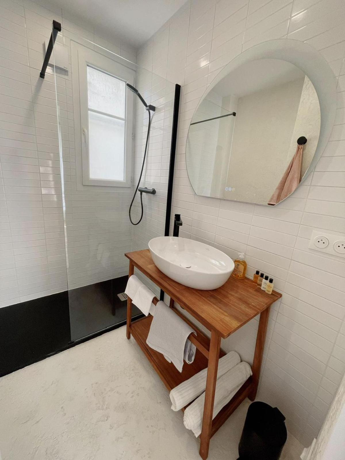 דירות פריז Exclusive Flat By Luxuio - Nearby Eiffel Tower מראה חיצוני תמונה